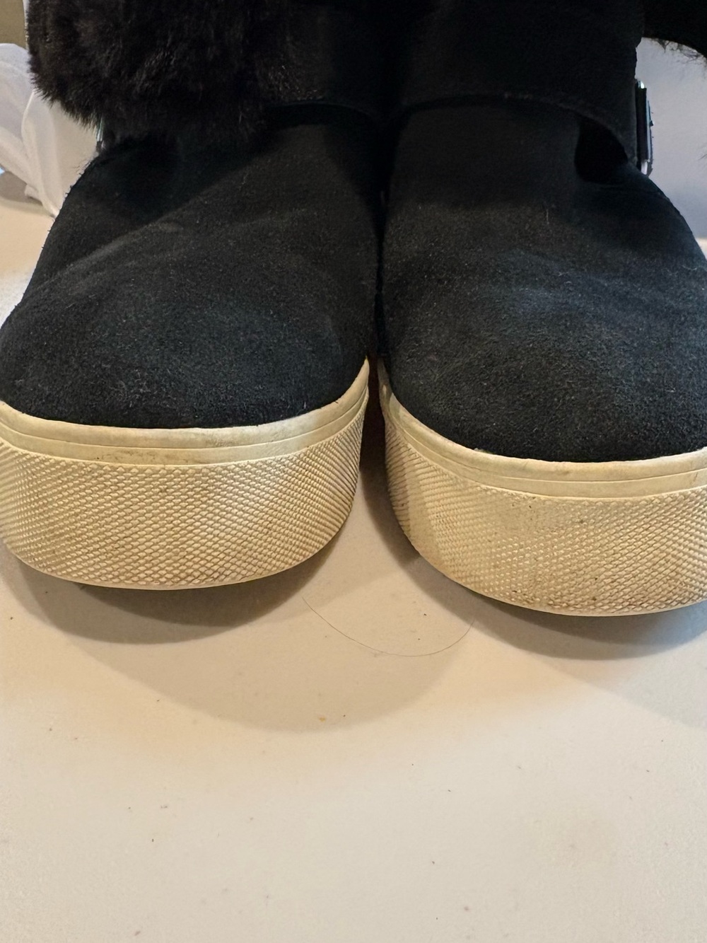 J/Slides Wells boots - faux fur botties in black. Size 7.5 - Picture 13 of 15